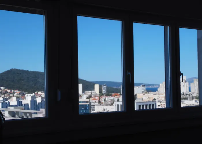 Comfortable With Great And Sea View