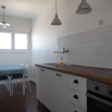 Comfortable With Great And Sea View Apartment