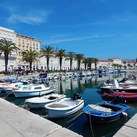 Comfortable With Great And Sea View Apartment Split