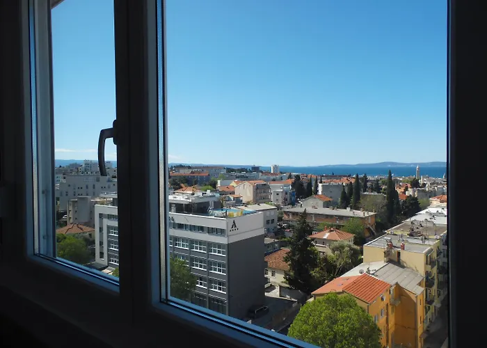 Comfortable With Great And Sea View *