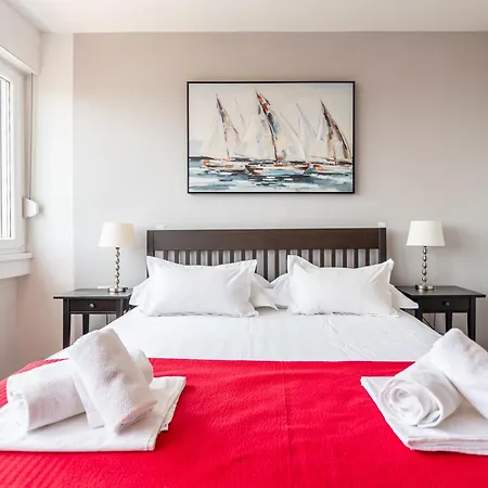 Lägenhet Comfortable With Great And Sea View Split