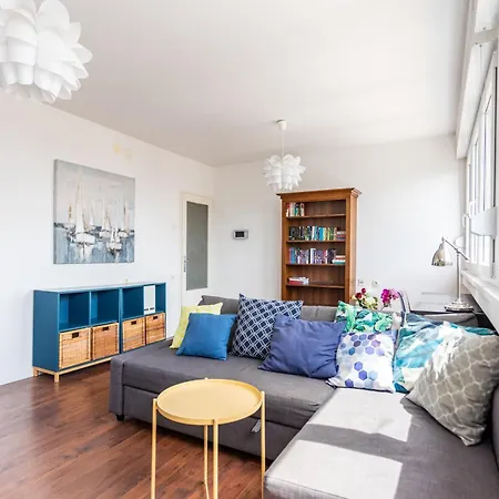 Lejlighed Comfortable With Great And Sea View Split