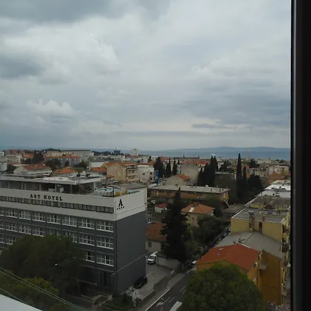 Apartament Comfortable With Great And Sea View Split